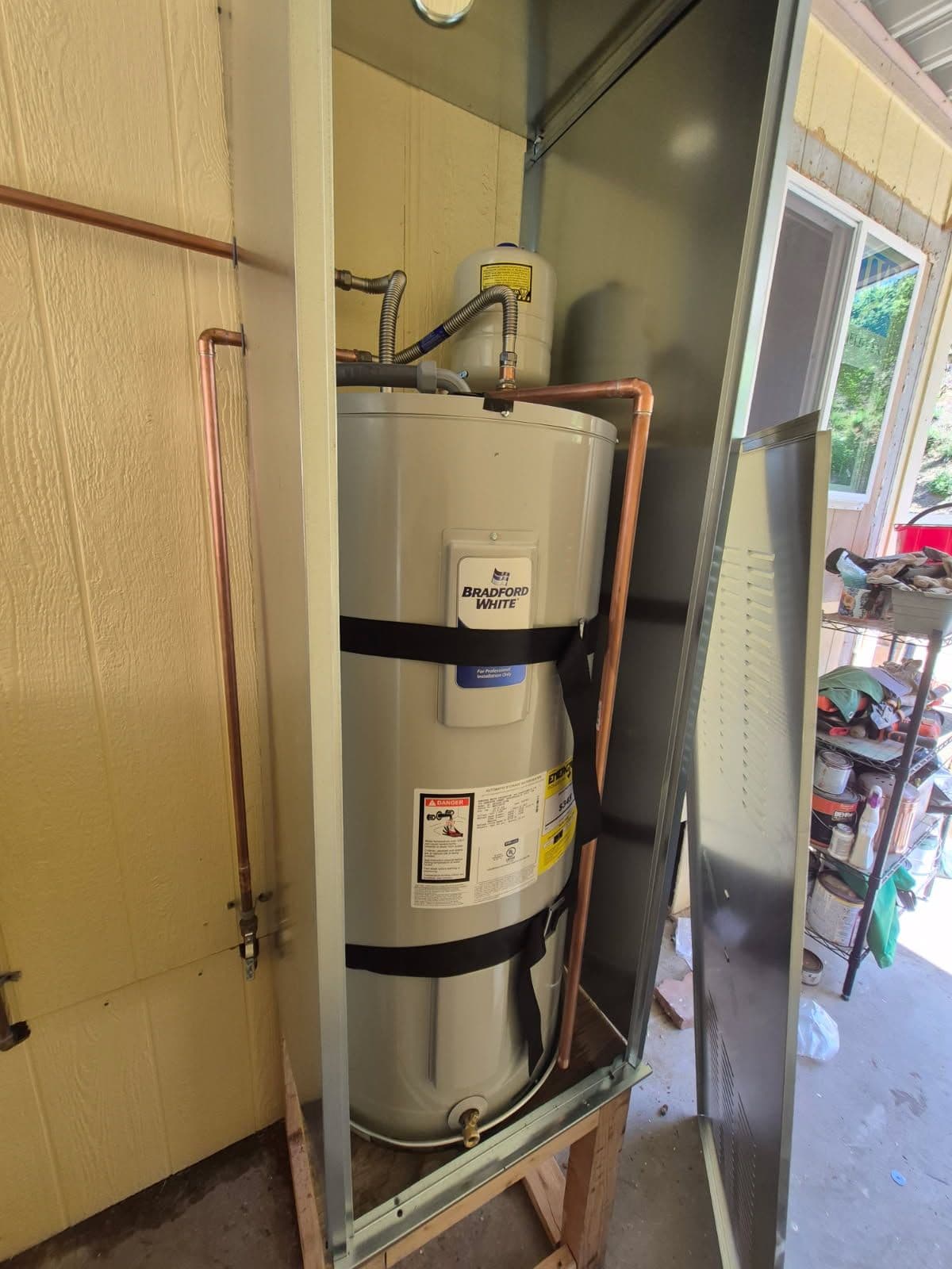 Gallery photos for Efficient Water Heater Installation Boosts Home Comfort: Image #1