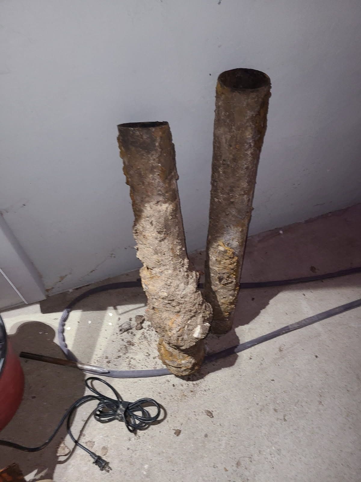 Gallery photos for Fixing Root-Damaged Pipes in Style: Image #3