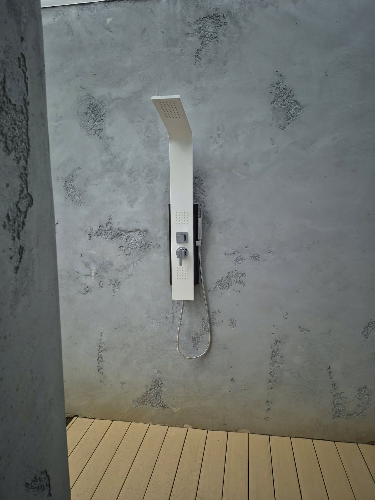 Gallery photos for West Coast Drains Beachside Outdoor Shower: Image #2